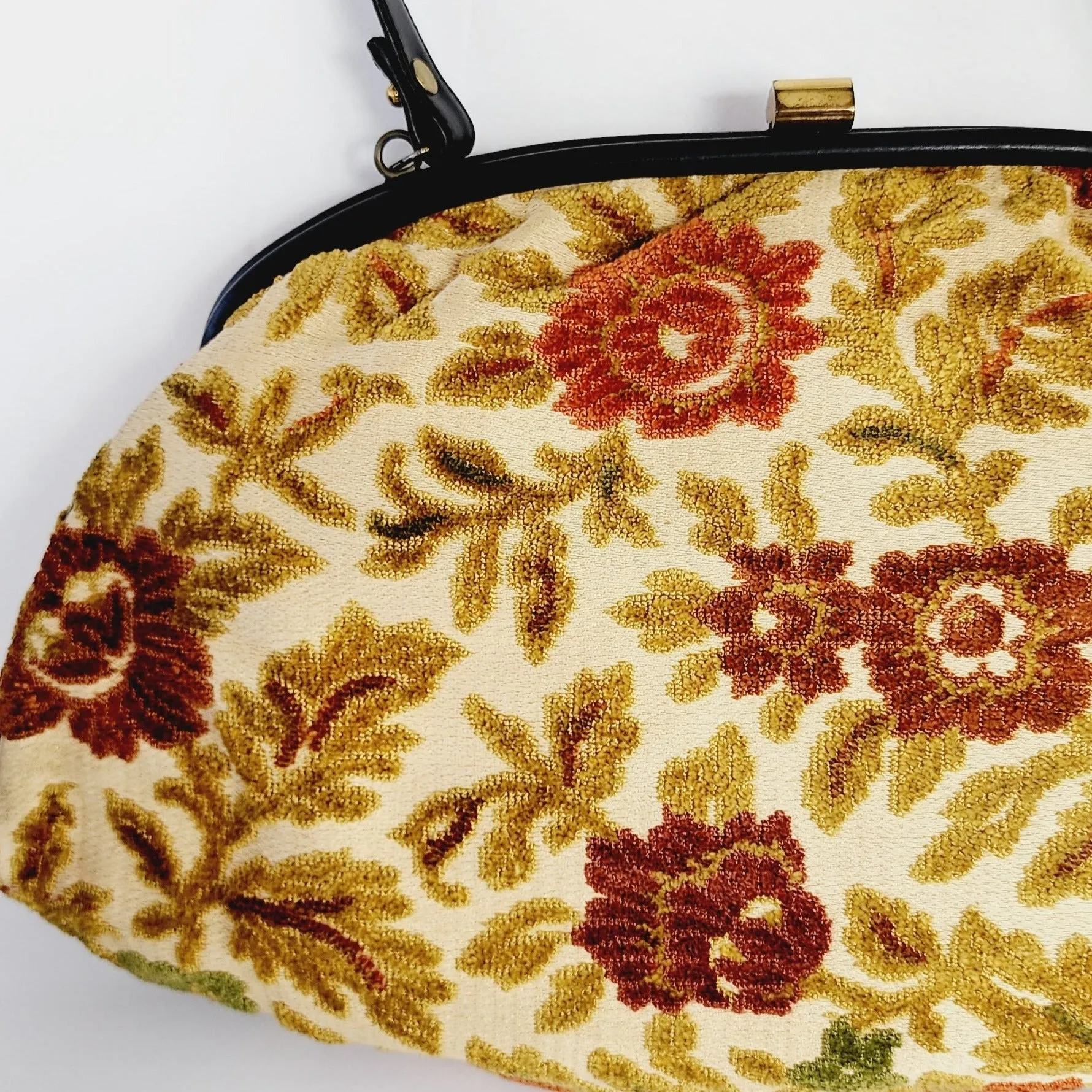 1960s Tapestry Bag Oversized Purse in Beige and Red Flowers