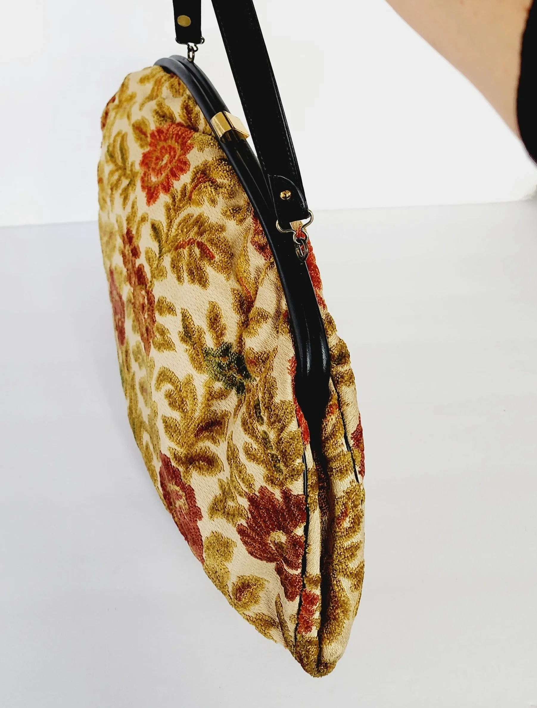 1960s Tapestry Bag Oversized Purse in Beige and Red Flowers