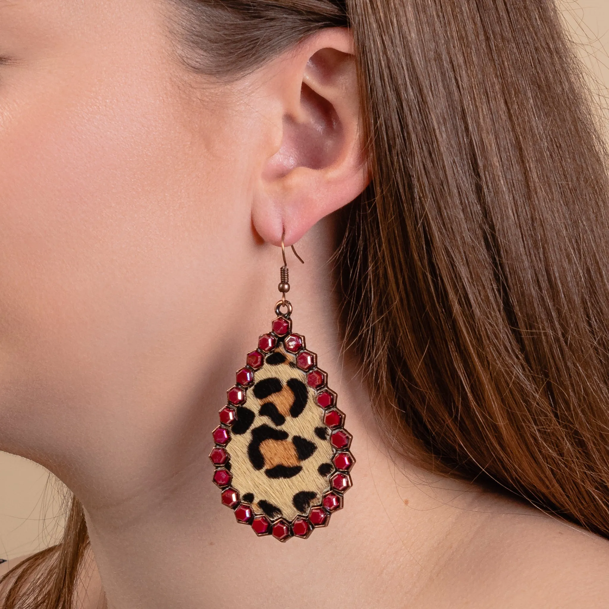 93174 - Animal Print Drop Earrings - Red