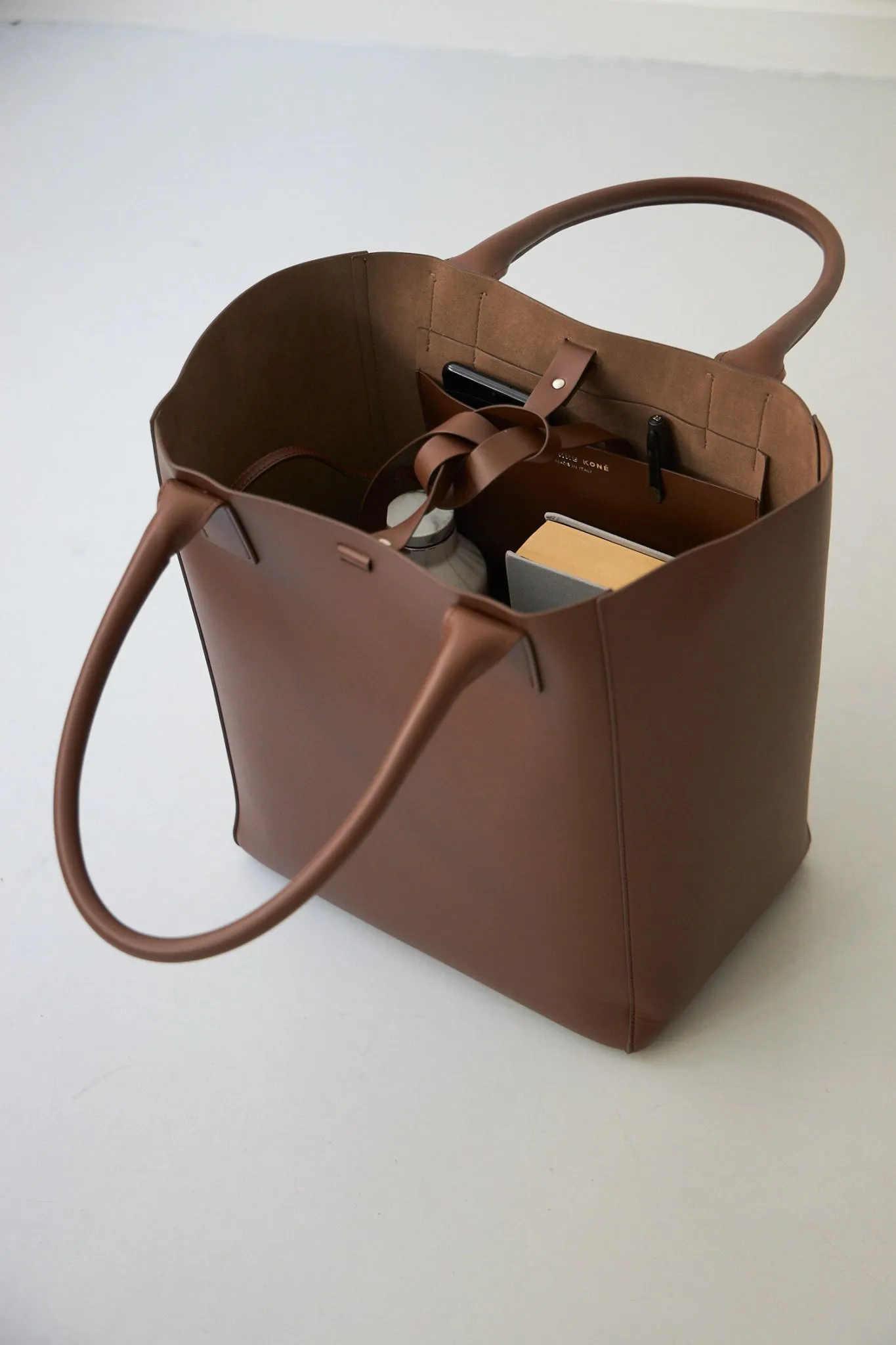 BOXY FILIPPO BAG - CHOCOLATE
