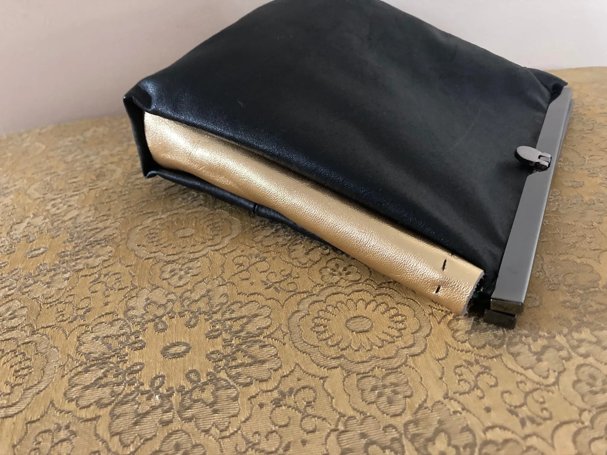 Boxy Wristlet