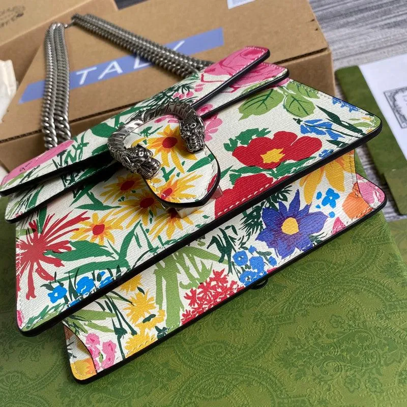 Charm - GG Bags - 2010