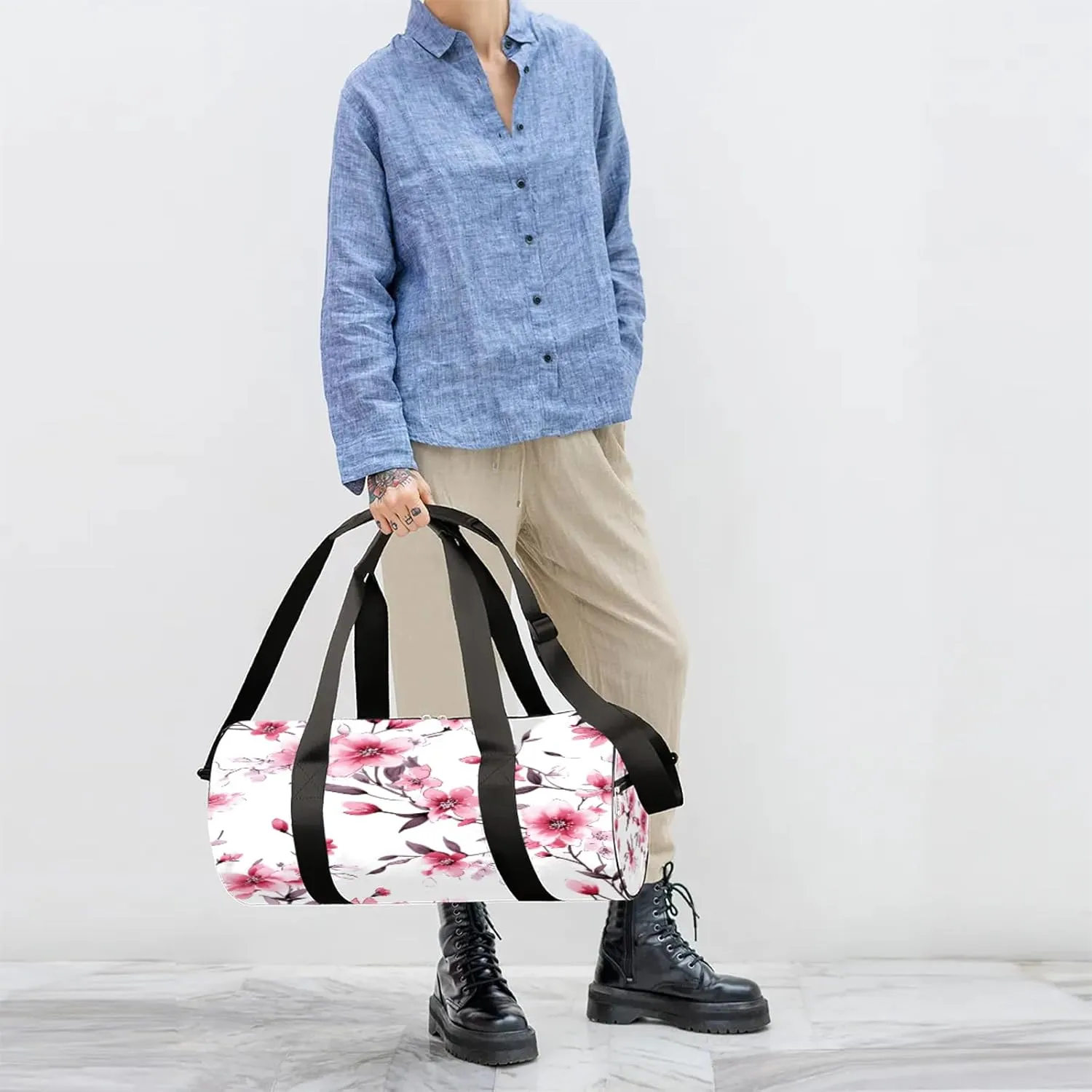 Cherry Blossom Flowers Pattern Sports Gym Bag for Men Women Lightweight Travel Duffle Bag with Shoulder Strap Waterproof Carry On Weekender Overnight Bag for Travel Sports Gym