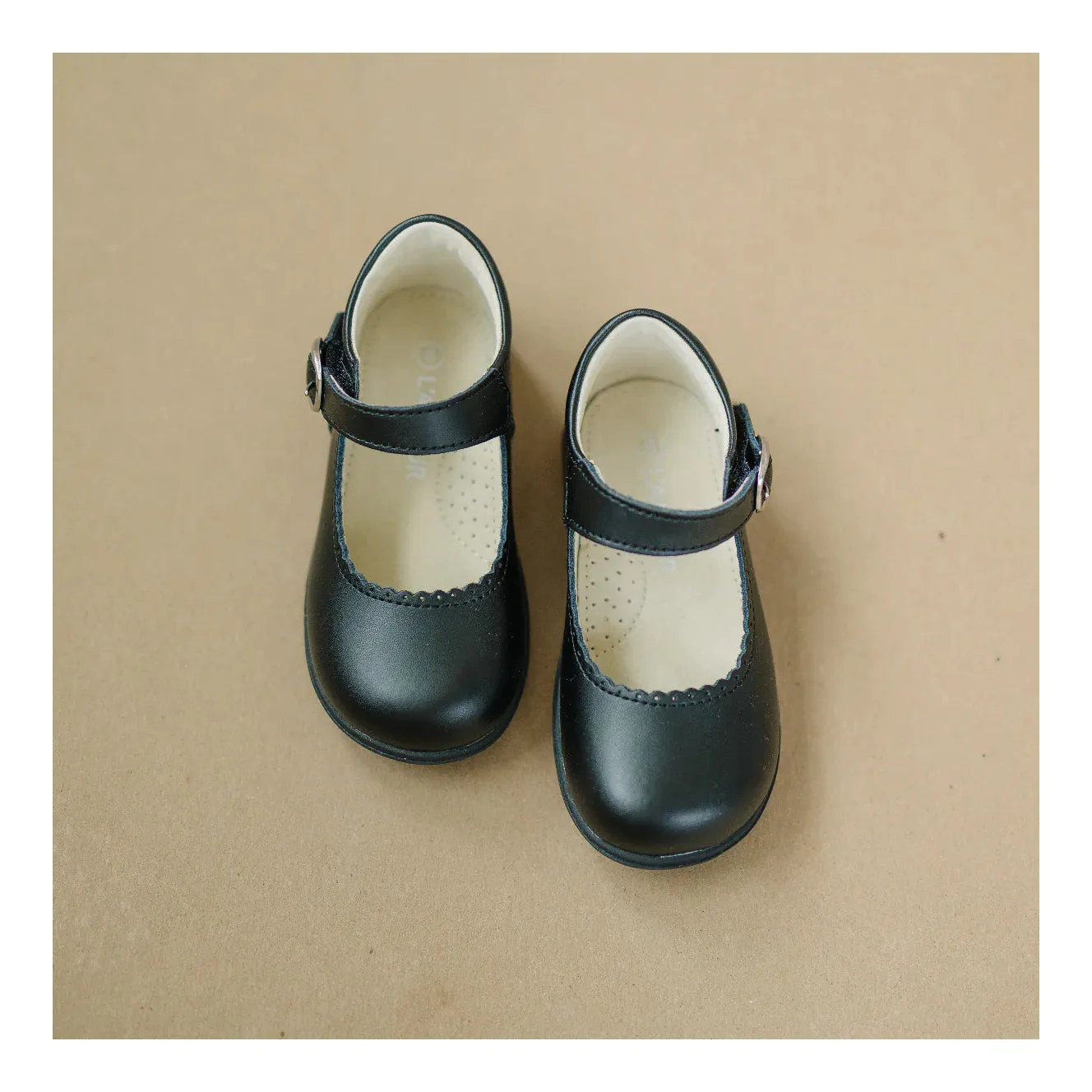 Chloe (Black)