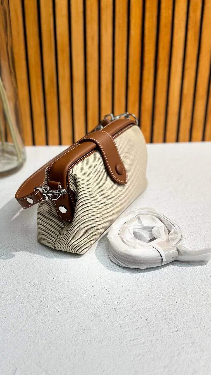 Compact Elegance — A Small but Mighty Bag