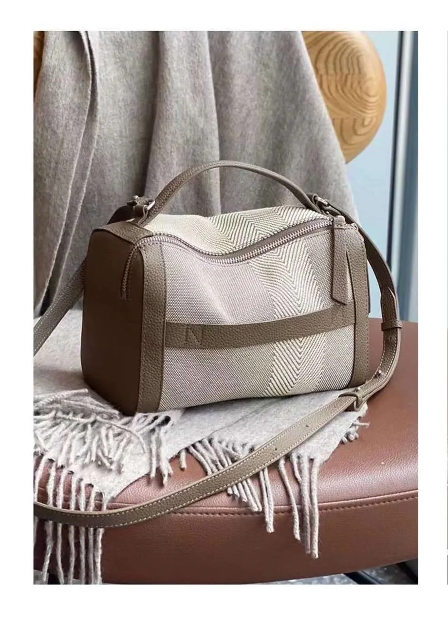 Elegant Boxy Chic Bag”