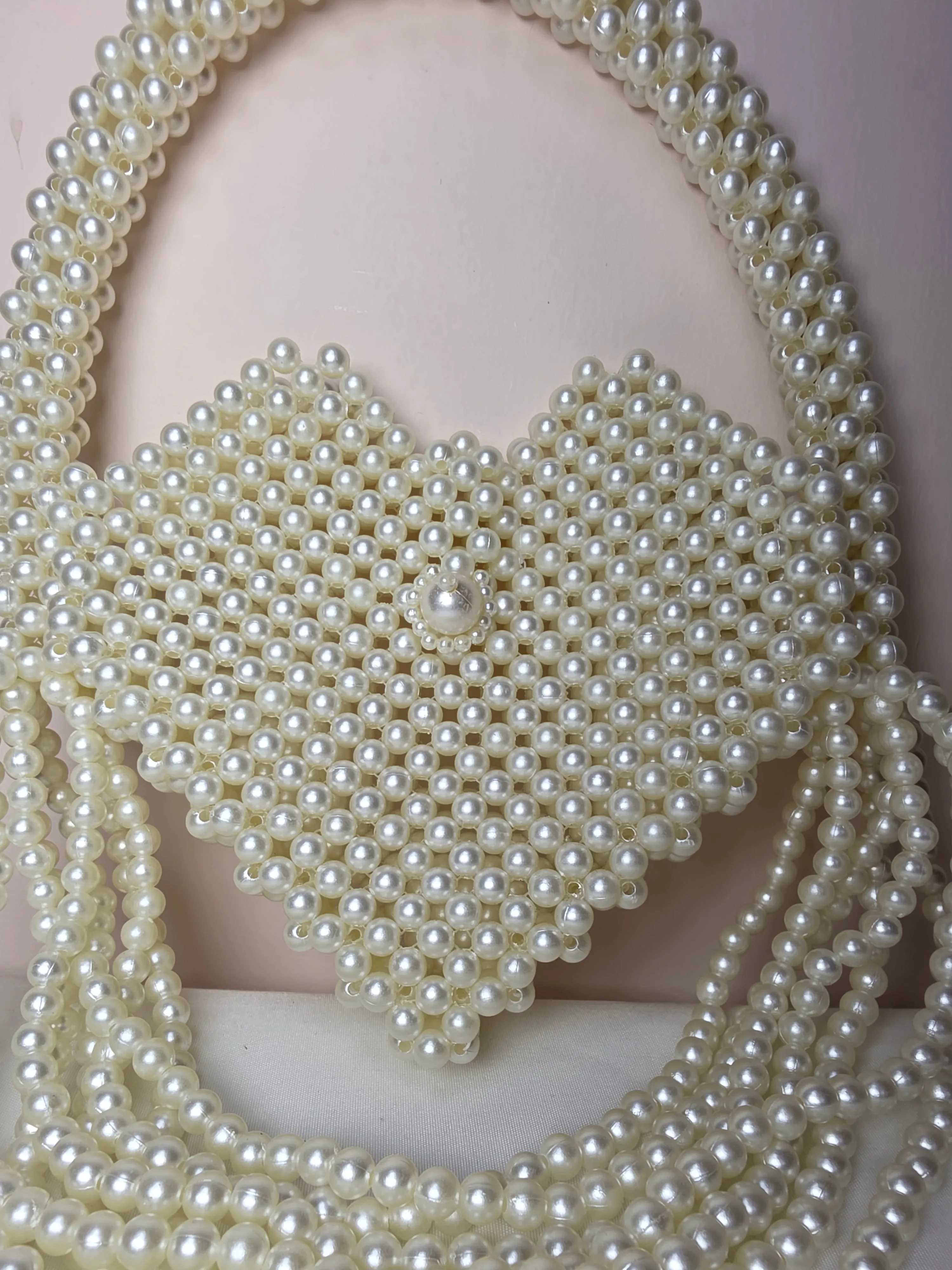 Elegant Pearl Beaded Handbag - HEART