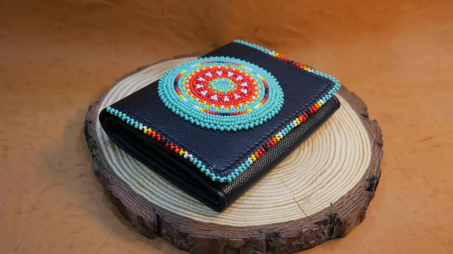 Handmade Beaded Leather Wallet for women, Native American Style Seed Beads Bifold Purse, Gift For her, Minimalist Wallet (Black (Turquoise Geometric))