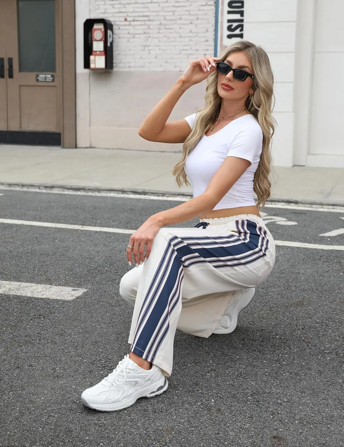 Hongsui Women's Wide Leg Pants Drawstring High Rise Side Striped Slouchy Palazzo Pants with Pockets