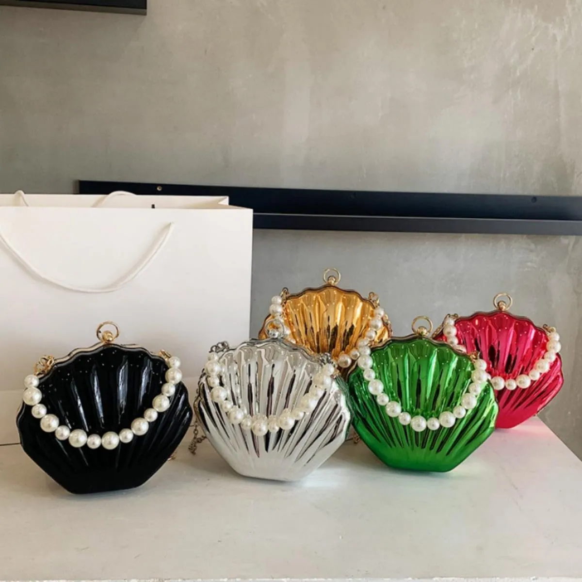 IAMUHI Lovely Shell Handbag Purse Beaded Evening Bag Chain Cross-body Clutch Purse