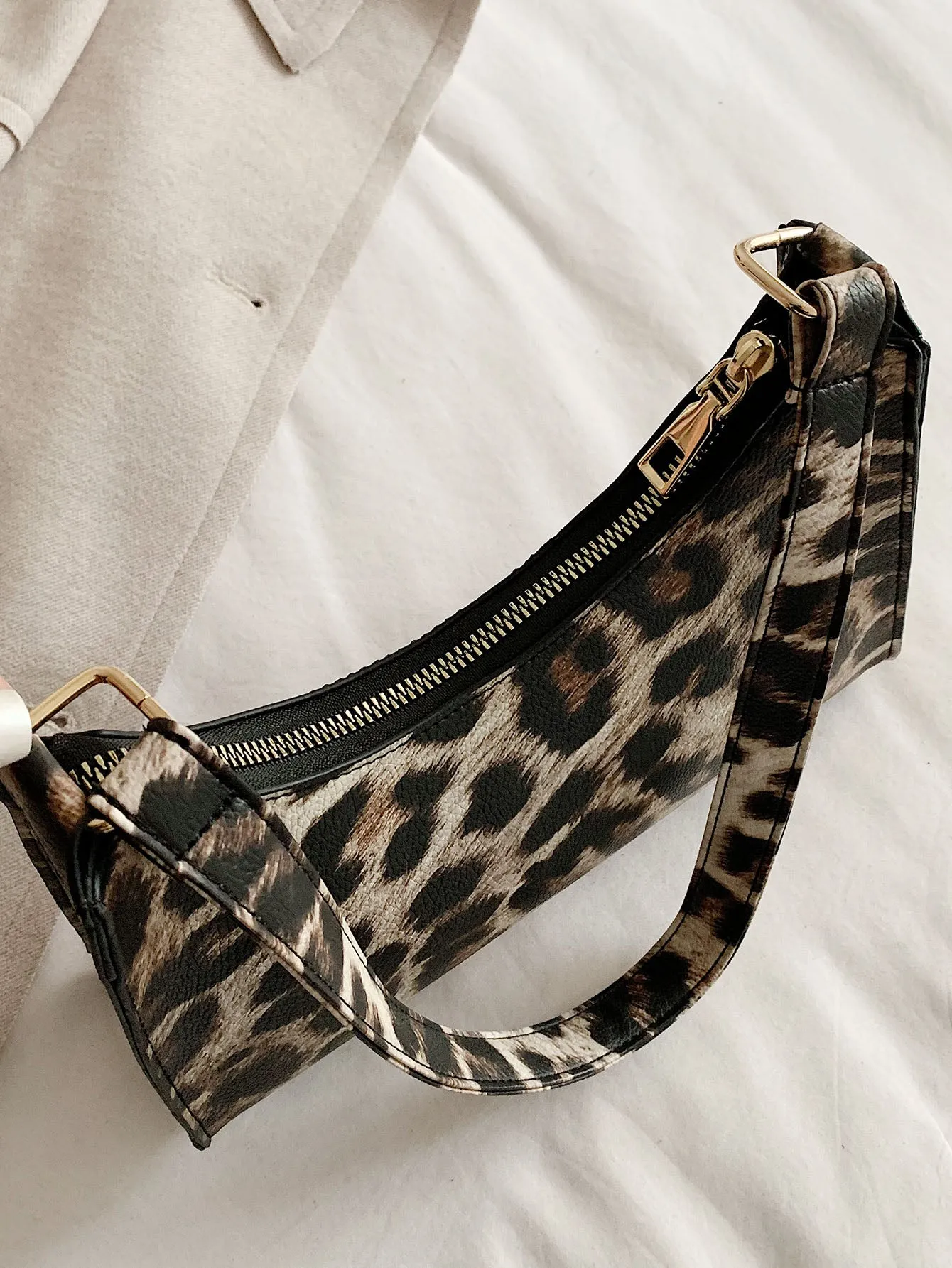 Leopard Print Baguette Bag - FD