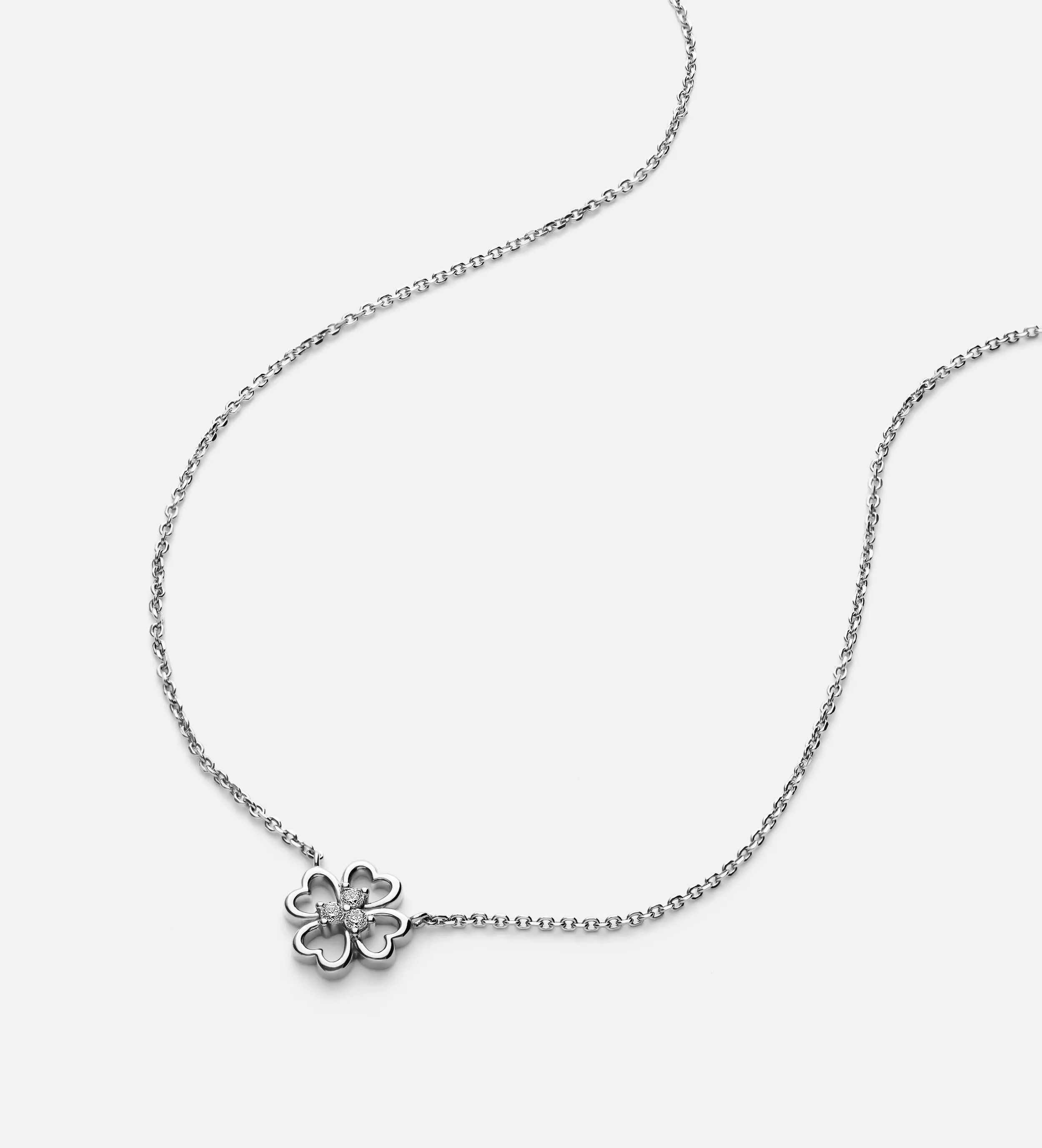 Lucky Clover Necklace in Silver