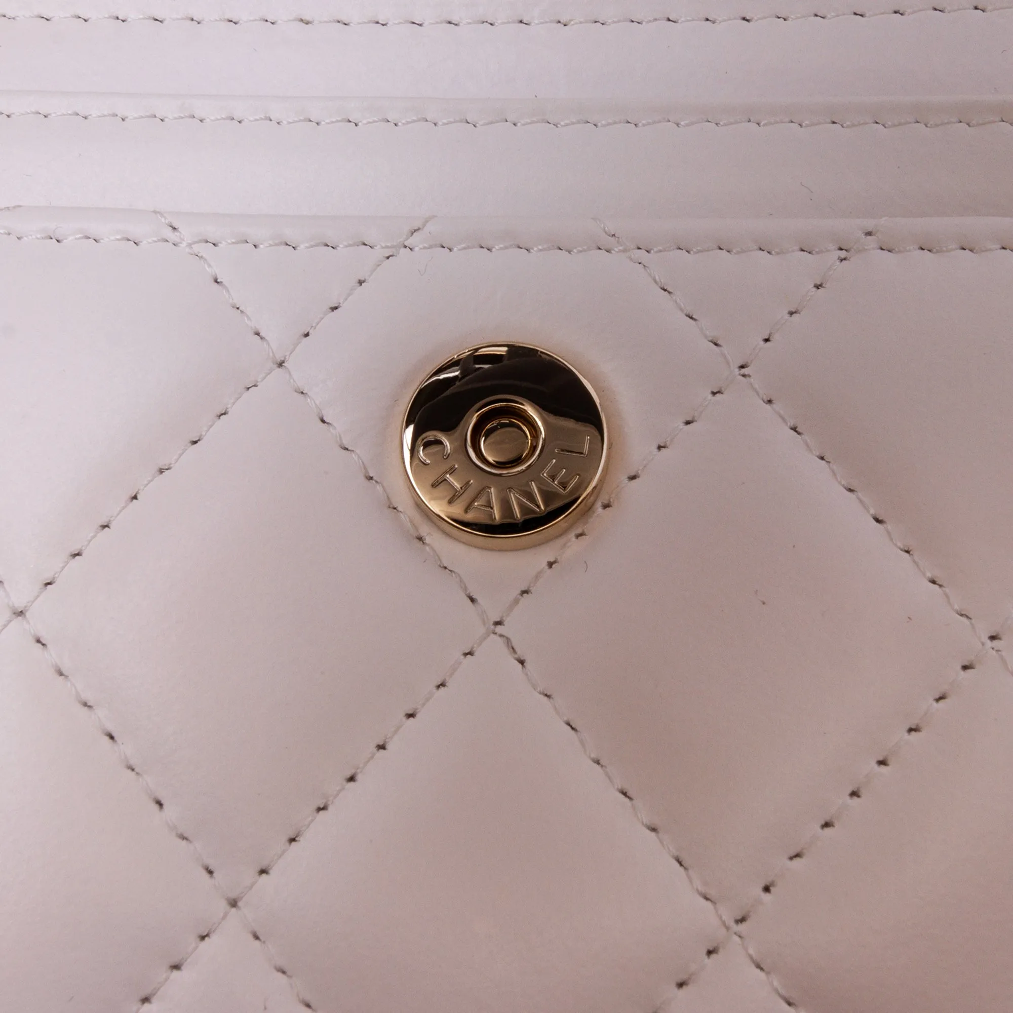 Mini CC Quilted Lambskin Kiss Lock Frame Top Handle Clutch with Chain