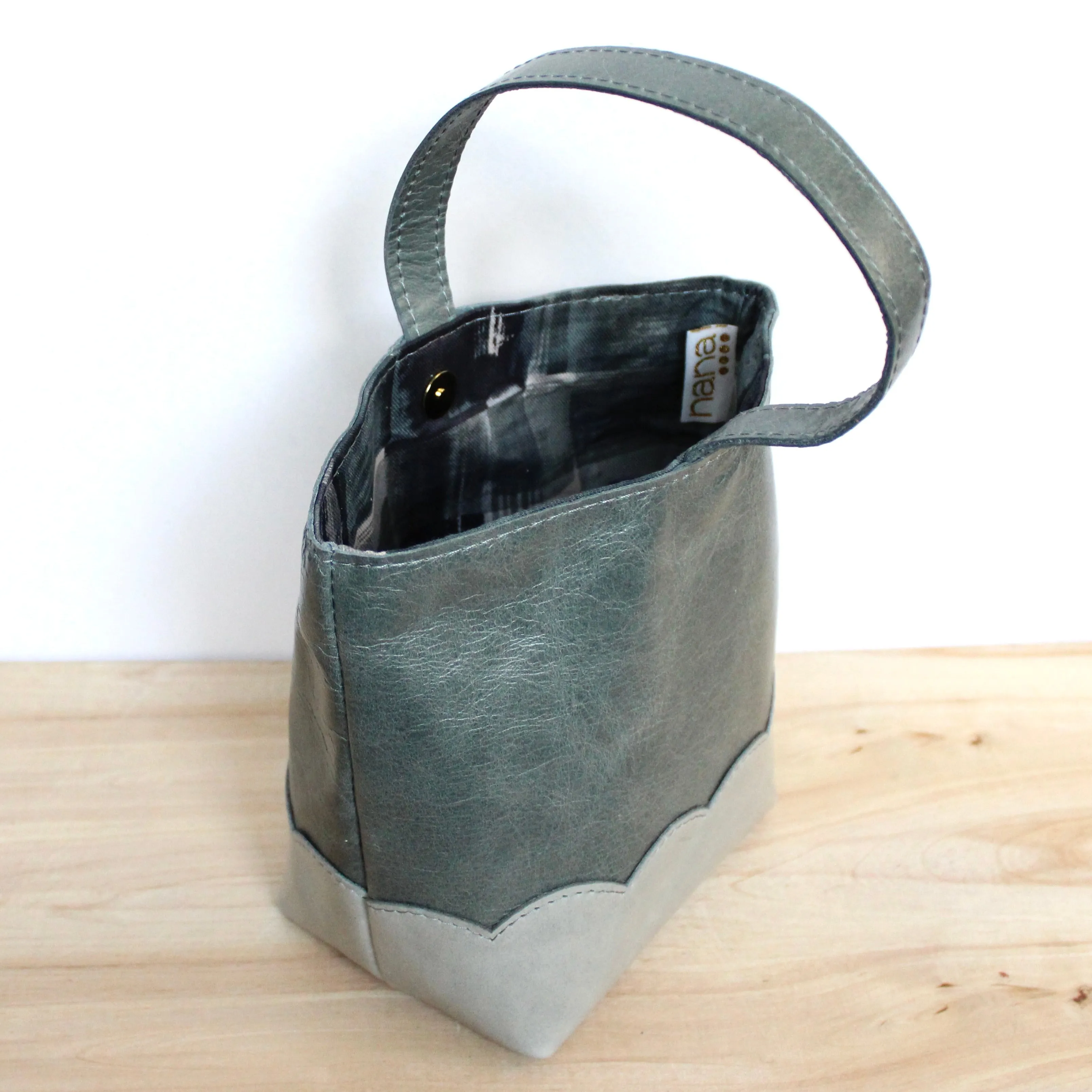 scalloped wristlet: mossy blue/dove grey