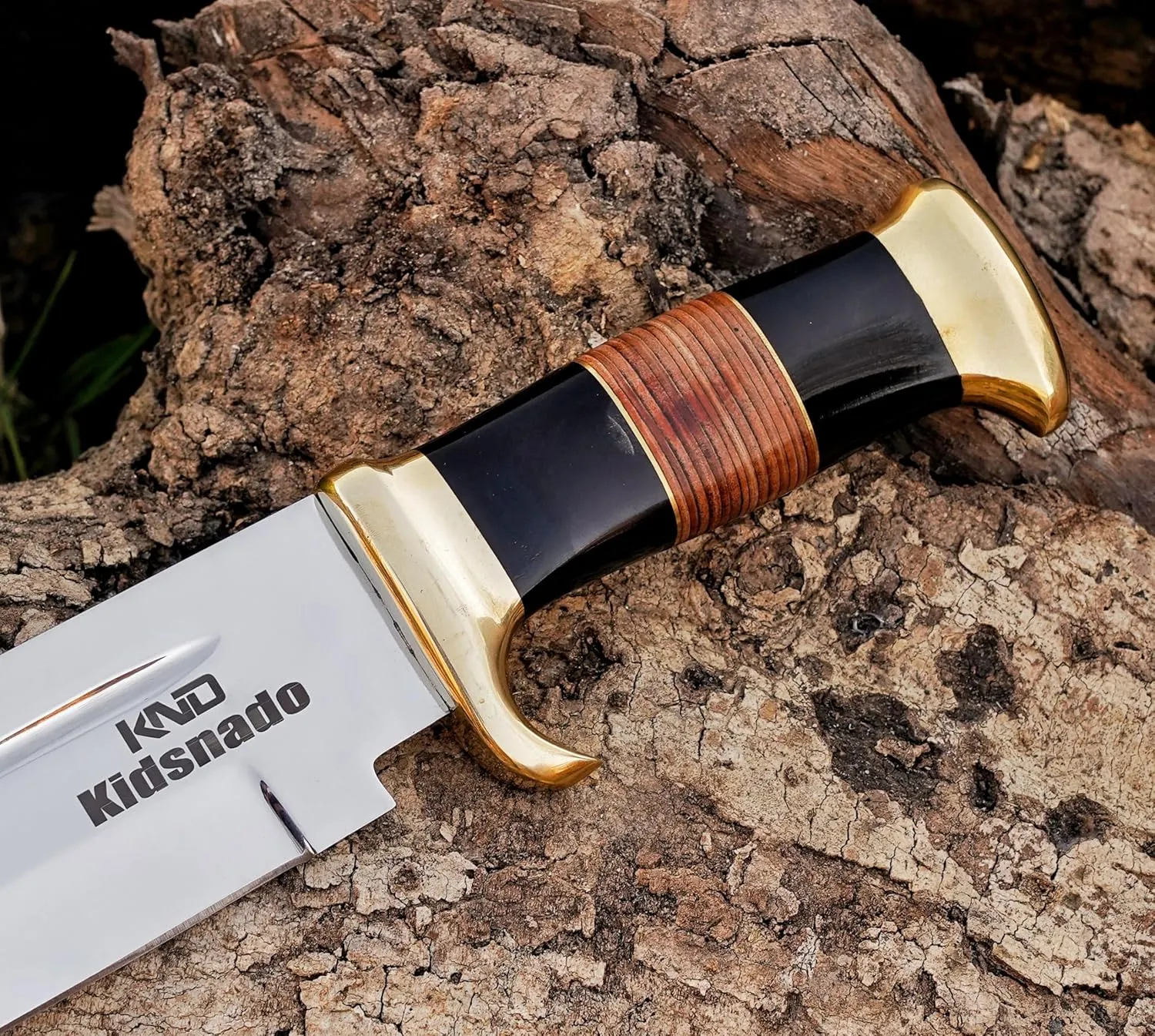 Stainless Steel Handmade Fixed Blade Hunting Knife with Sheath - Crocodile Dundee Bowie Knife with firm Grip Handle made of Horn & Leather for outdoor camping(D Bowie)
