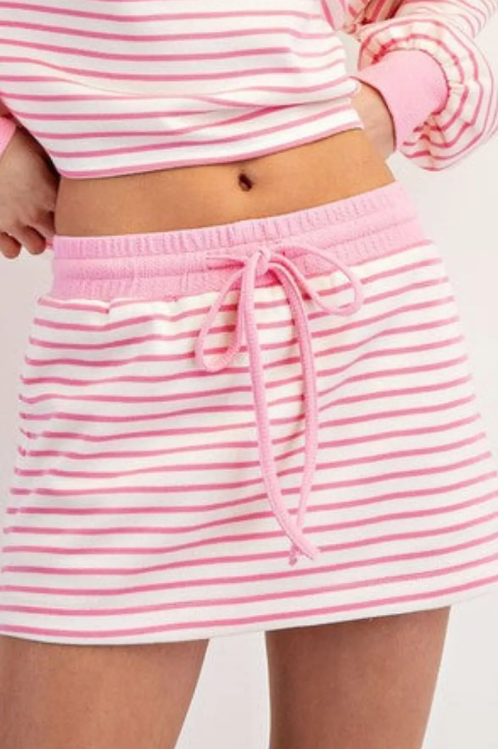 STRIPED DRAWSTRING MINI SKORT