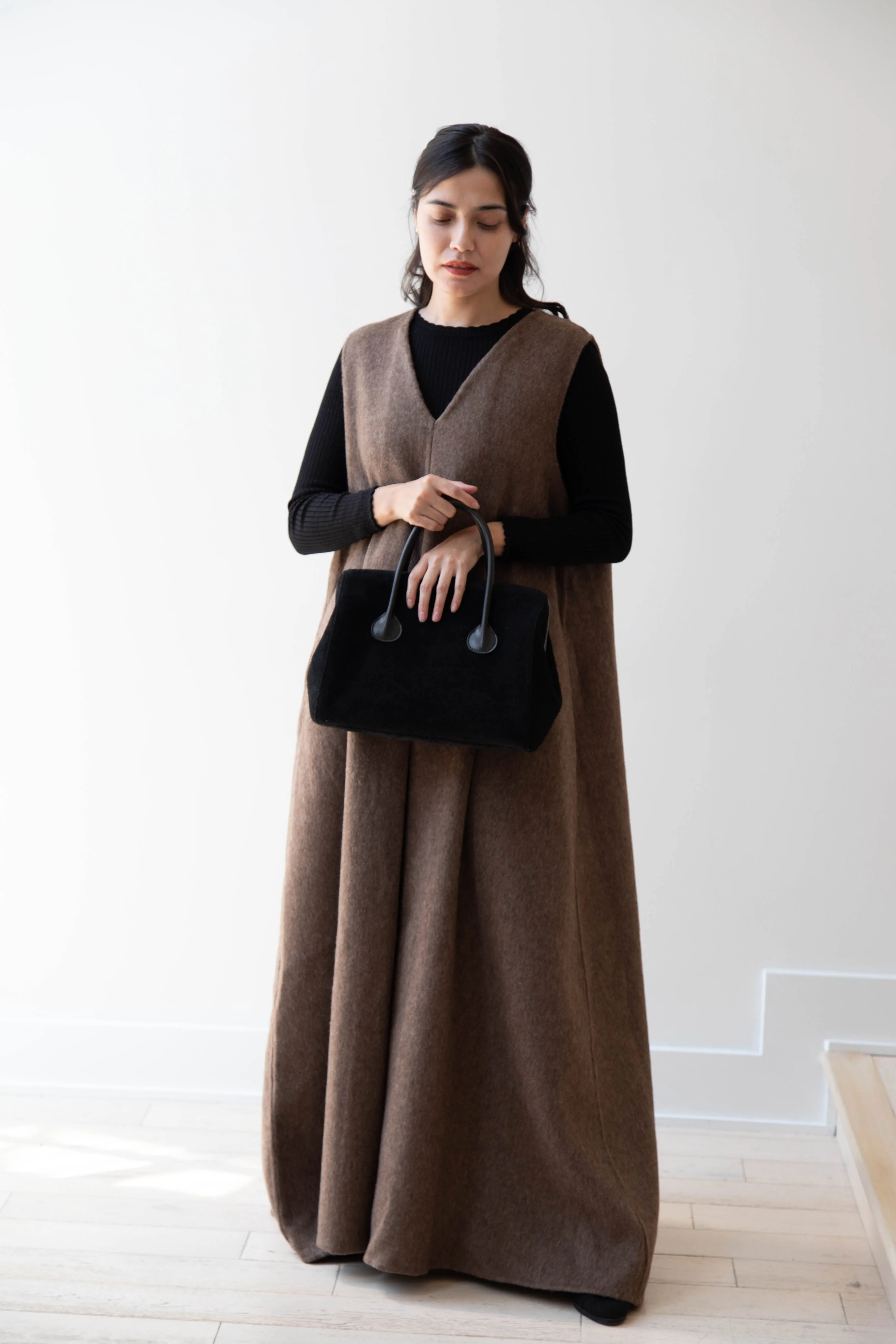 The Backward Vendor | Tanker Carrier Bag in Black Suede