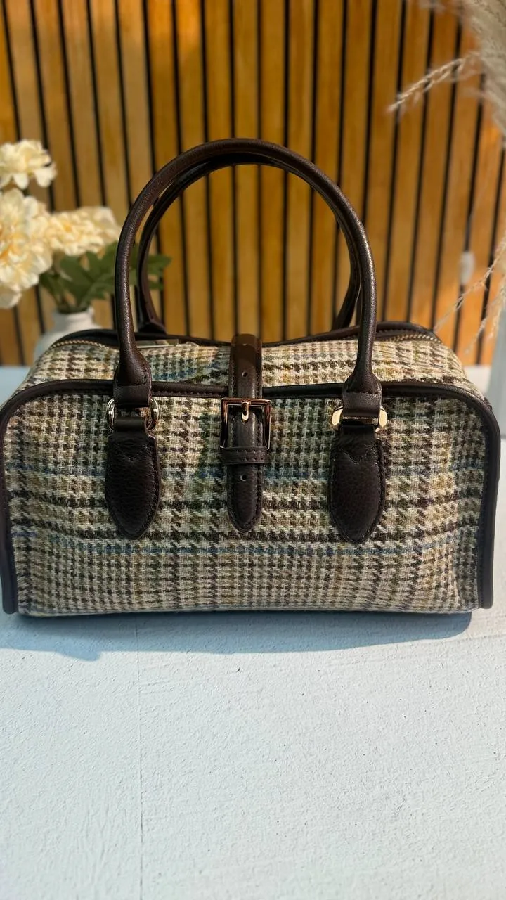 Tweed Luxe Bag with Genuine Leather – Elegance in Every Detail