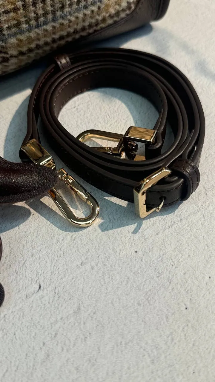 Tweed Luxe Bag with Genuine Leather – Elegance in Every Detail