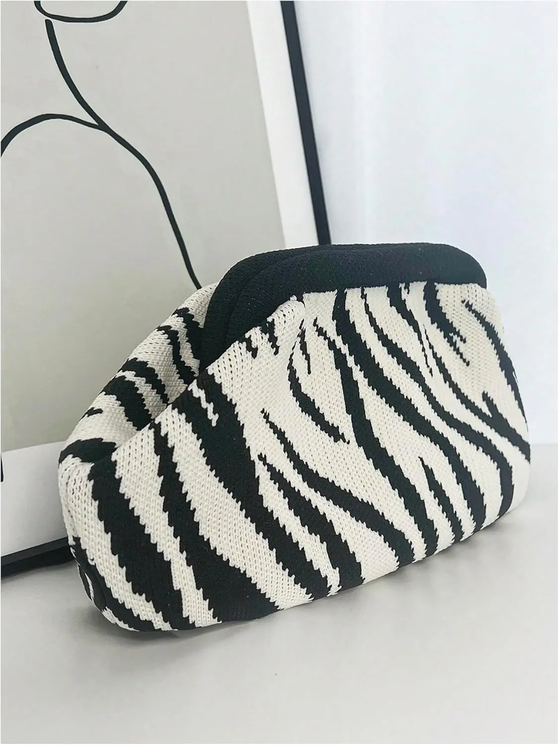 Verdusa Women's Striped Clutch Handbags Crochet Bag Classic Crossbody Bags