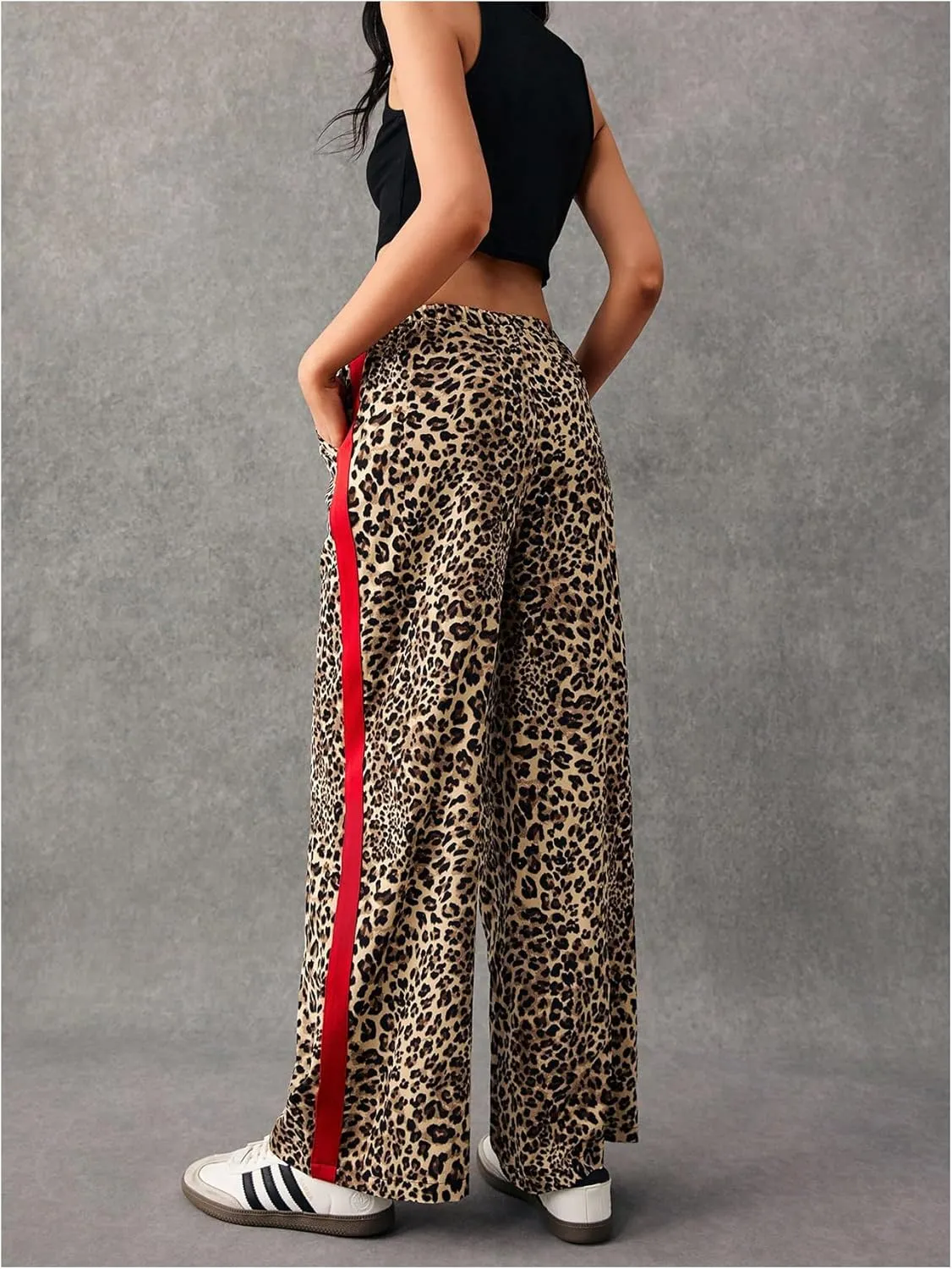 WDIRARA Women's Leopard Print Side Striped Wide Leg Sweatpants High Waisted Drawstring Baggy Pants