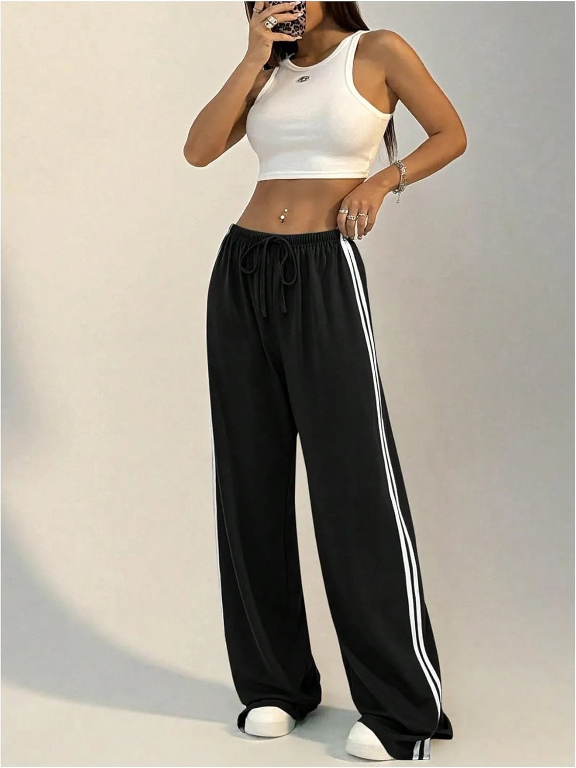 WDIRARA Women's Side Striped Drawstring Waist Sweatpants Athletic Workout Track Pants Streetwear