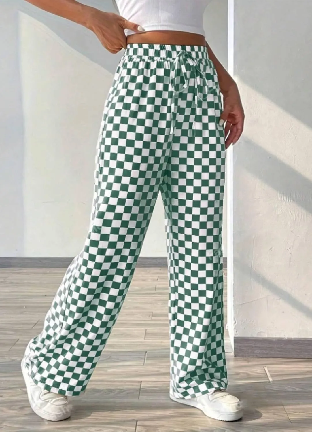 Women's Casual Checkered Pants Drawstring Elastic Waist Comfy Loose Straight Wide Leg Plaid Pants with Pockets