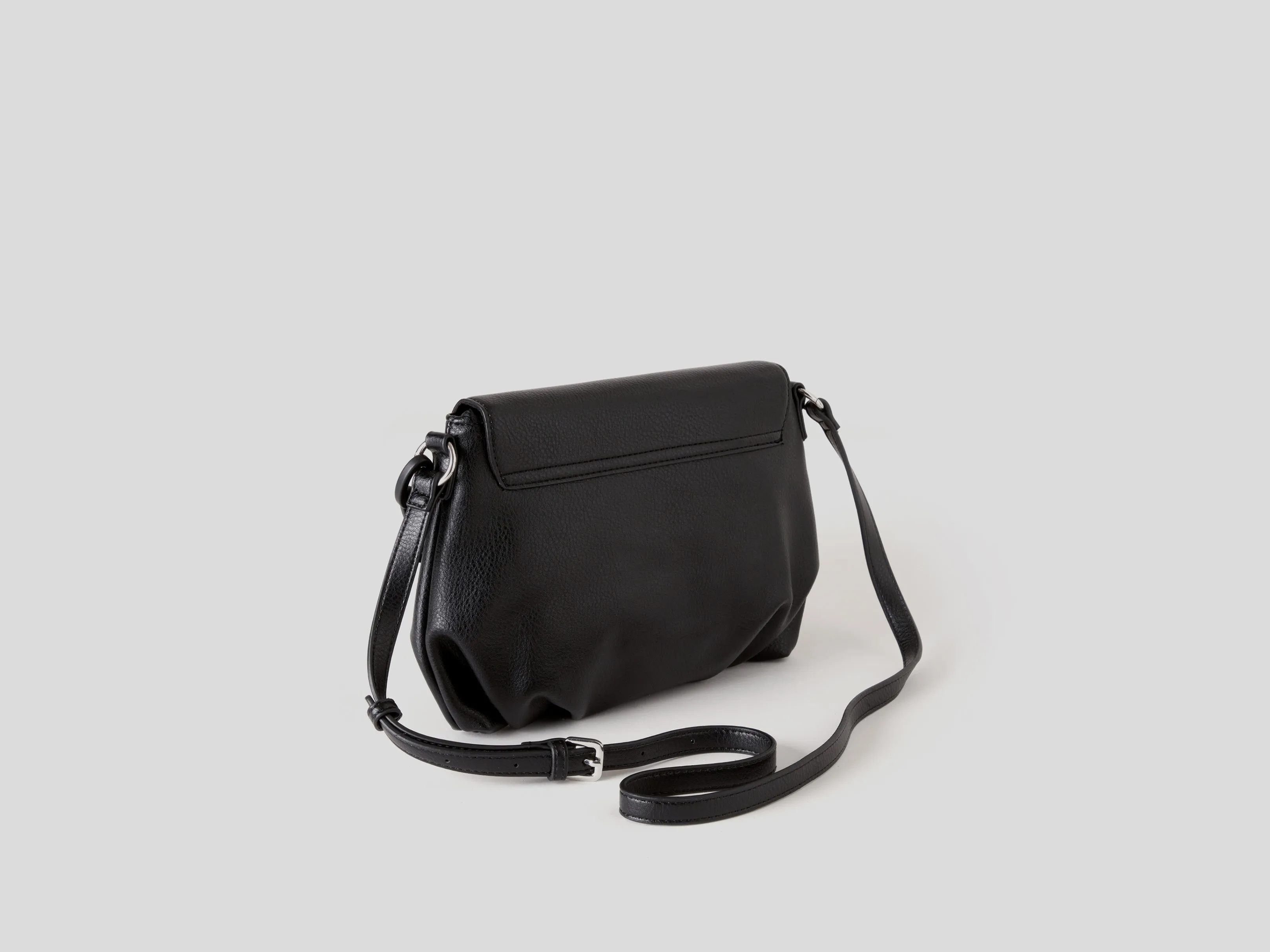 Womens Faux Leather Side Cross Body Bag with Chain Detail