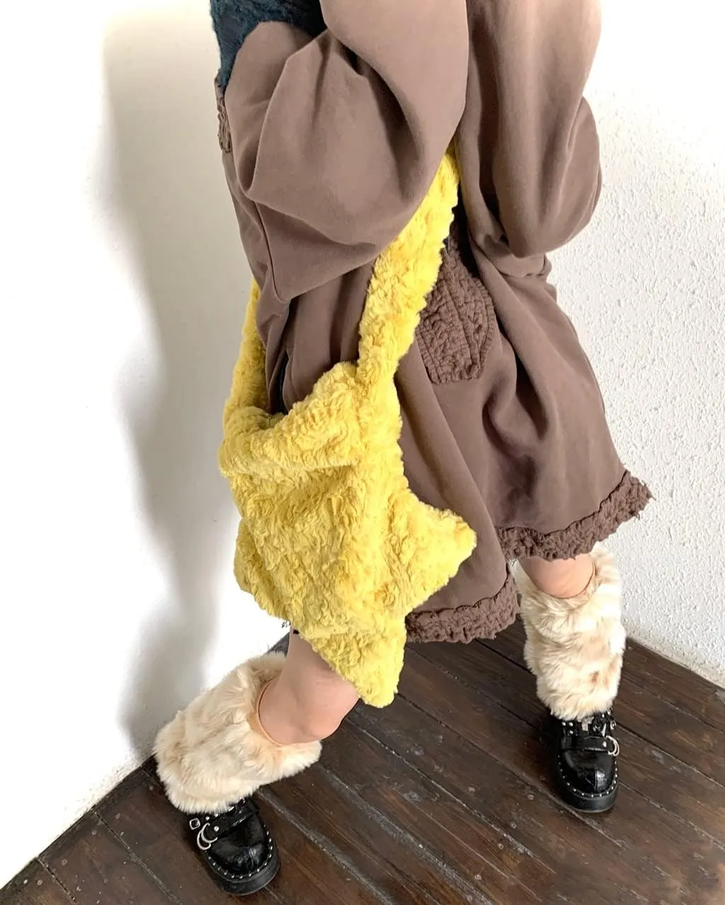 Y2K Furry Purse Star Shaped Heart-shaped Shoulder Bag Faux Fur Pentagram Handbag Fluffy Tote Plush Bag for Women